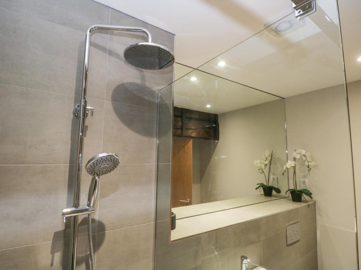 Helton Fell Apartment Kendal Bagian luar foto