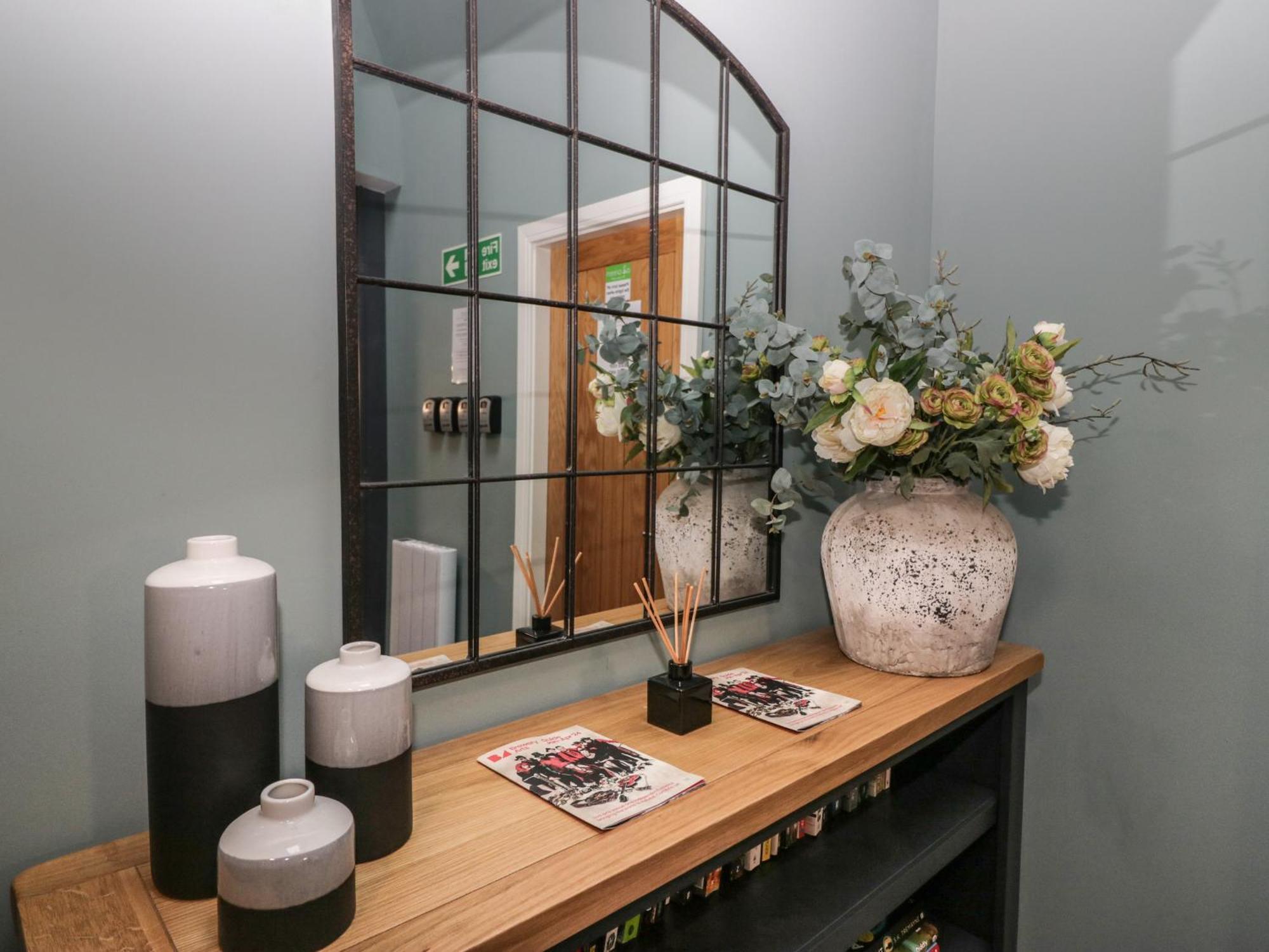 Helton Fell Apartment Kendal Bagian luar foto